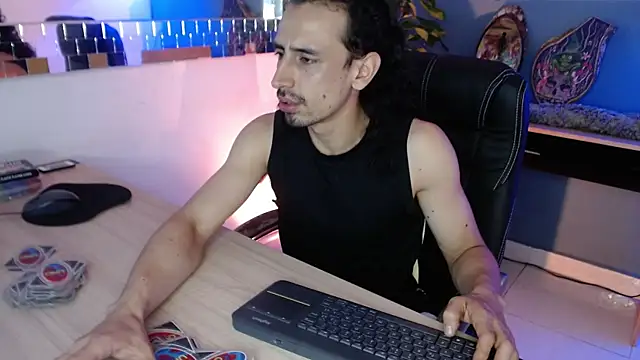 Snapshot of Sr_Magnus_ chatting on March 14, 1:05 am Sr Magnus online show from March 14, 1:05 am