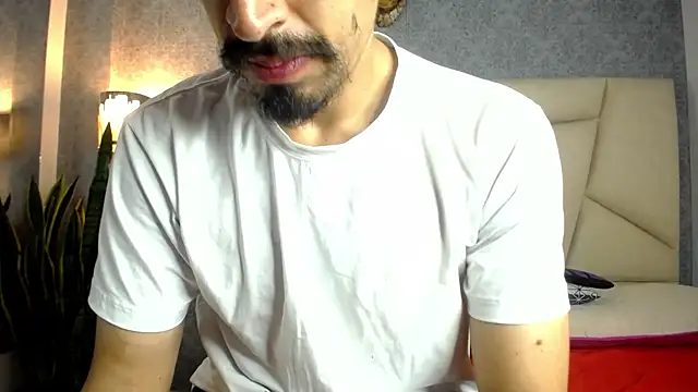 Snapshot of Sr_Magnus_ chatting on September 16, 1:39 am Sr Magnus online show from September 16, 1:39 am