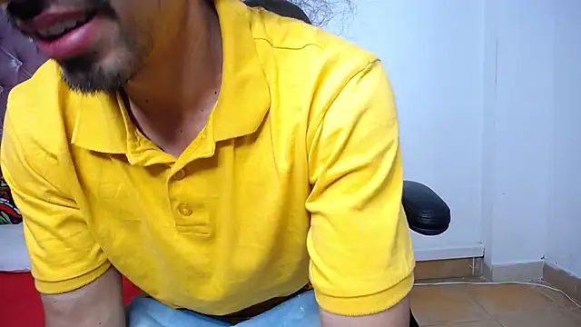 Snapshot of Sr_Magnus_ chatting on October 5, 6:01 am Sr Magnus online show from October 5, 6:01 am