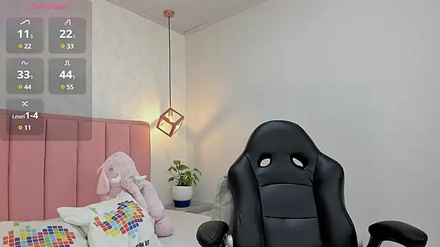 MAYROBERTSS online show from February 17, 12:05 pm