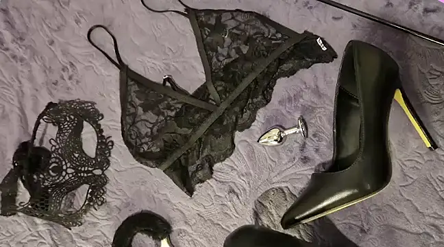 culbutemoi4 online show from March 10, 1:10 pm