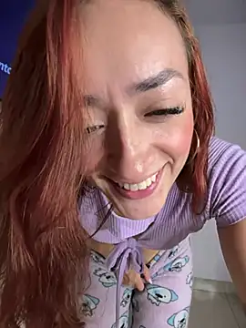 Snapshot of ariiel_ chatting on January 6, 12:37 am ariiel online show from January 6, 12:37 am