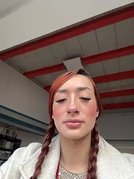 Snapshot of ariiel_ chatting on February 21, 9:11 pm ariiel online show from February 21, 9:11 pm