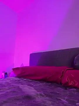 Snapshot of ariiel_ chatting on March 2, 10:59 pm ariiel online show from March 2, 10:59 pm