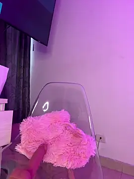 Snapshot of ariiel_ chatting on March 5, 10:32 pm ariiel online show from March 5, 10:32 pm