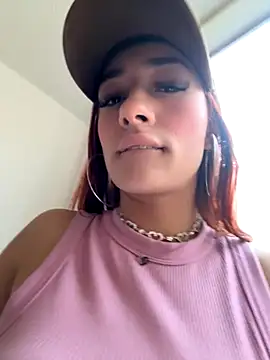 Snapshot of ariiel_ chatting on November 30, 9:30 pm ariiel online show from November 30, 9:30 pm