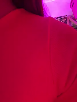 Snapshot of ariiel_ chatting on December 16, 1:16 pm ariiel online show from December 16, 1:16 pm