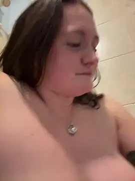 BustyBonnieUK online show from January 9, 6:15 pm