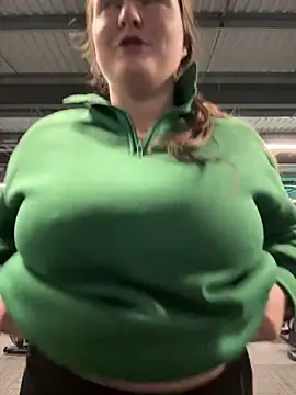 BustyBonnieUK online show from January 10, 9:20 pm