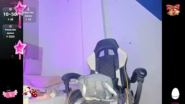 Zoe1 2 online show from January 4, 8:05 pm