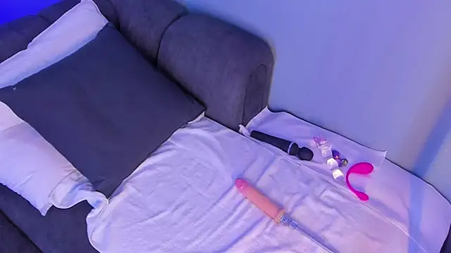 maddy walker online show from December 23, 8:57 pm