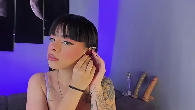 maddy walker online show from January 9, 9:16 pm