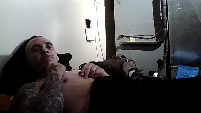 Snapshot of CandiedPompano chatting on October 20, 3:56 pm CandiedPompano online show from October 20, 3:56 pm