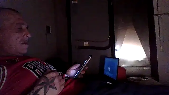 Snapshot of CandiedPompano chatting on October 30, 1:07 am CandiedPompano online show from October 30, 1:07 am