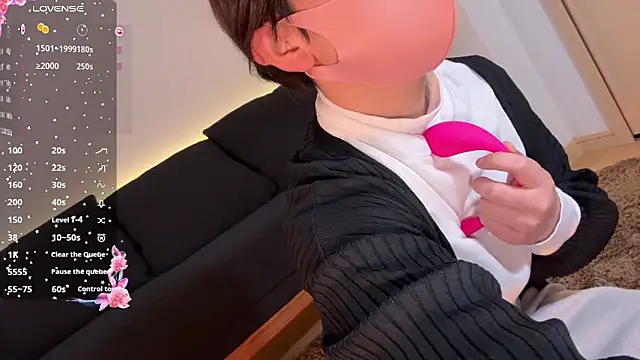 Snapshot of Risa_06 chatting on December 14, 7:29 am Risa 06 online show from December 14, 7:29 am