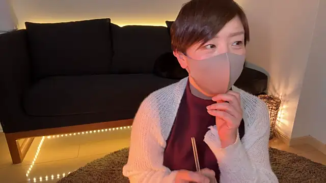 Snapshot of Risa_06 chatting on December 21, 6:41 am Risa 06 online show from December 21, 6:41 am