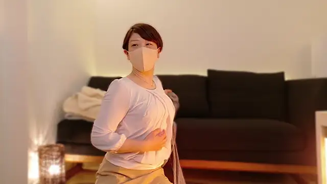 Snapshot of Risa_06 chatting on December 28, 5:23 am Risa 06 online show from December 28, 5:23 am