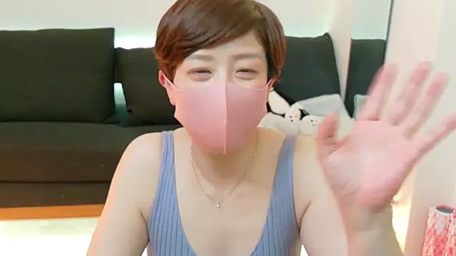 Snapshot of Risa_06 chatting on February 25, 10:15 am Risa 06 online show from February 25, 10:15 am