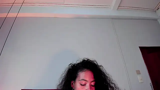 Snapshot of AntonellaHall_ chatting on January 8, 6:31 pm AntonellaHall online show from January 8, 6:31 pm