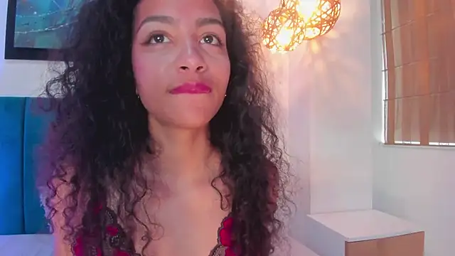 Snapshot of AntonellaHall_ chatting on March 4, 3:04 pm AntonellaHall online show from March 4, 3:04 pm