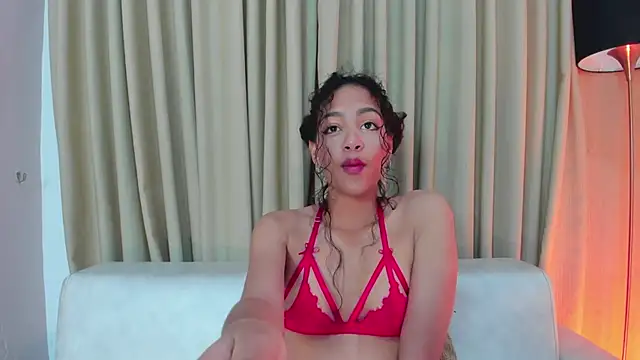 Snapshot of AntonellaHall_ chatting on March 6, 11:58 am AntonellaHall online show from March 6, 11:58 am