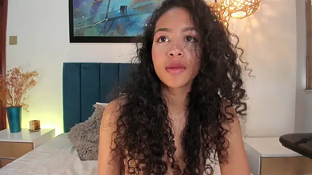 Snapshot of AntonellaHall_ chatting on March 11, 3:12 pm AntonellaHall online show from March 11, 3:12 pm