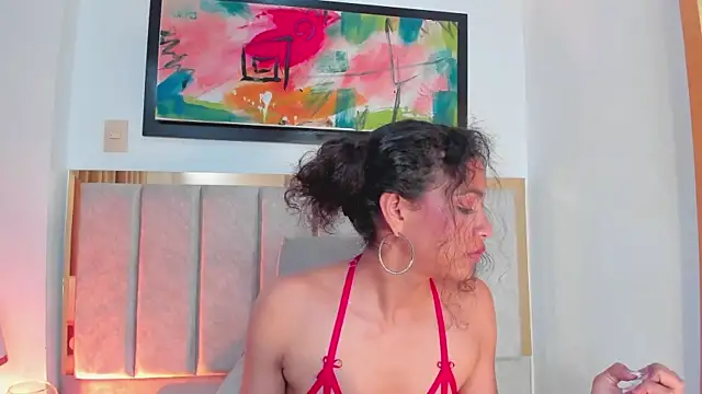 Snapshot of AntonellaHall_ chatting on March 13, 6:12 pm AntonellaHall online show from March 13, 6:12 pm