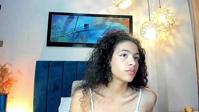 Snapshot of AntonellaHall_ chatting on October 18, 12:17 pm AntonellaHall online show from October 18, 12:17 pm