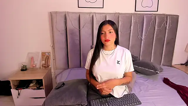 Emmy-Turnner online show from January 30, 12:06 pm