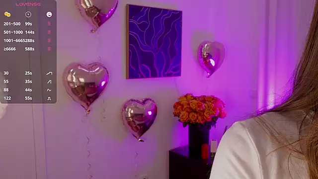 Lilly Colins online show from February 15, 6:55 pm