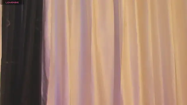 Snapshot of Miltton_Jakee chatting on February 11, 11:44 pm Miltton Jakee online show from February 11, 11:44 pm