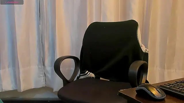 Snapshot of Miltton_Jakee chatting on March 7, 12:48 am Miltton Jakee online show from March 7, 12:48 am