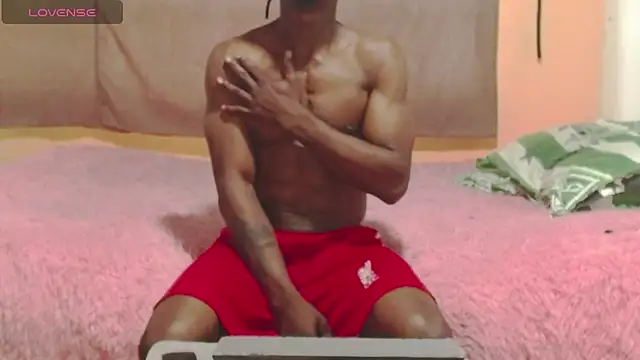 Snapshot of Miltton_Jakee chatting on March 20, 10:18 pm Miltton Jakee online show from March 20, 10:18 pm