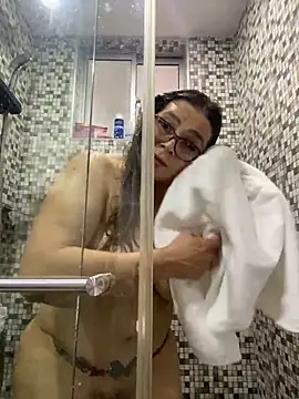 AntonellaAlondra4 online show from January 22, 6:41 pm