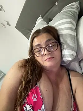 AntonellaAlondra4 online show from November 28, 4:04 am