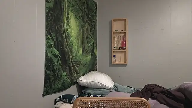 Snapshot of ThickGirlsDoItBetter chatting on March 23, 1:09 am ThickGirlsDoItBetter online show from March 23, 1:09 am