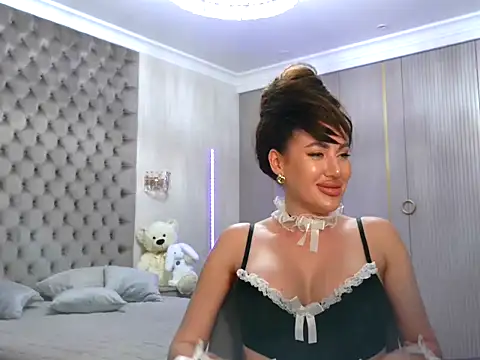 TianaPosh online show from February 20, 2:40 am