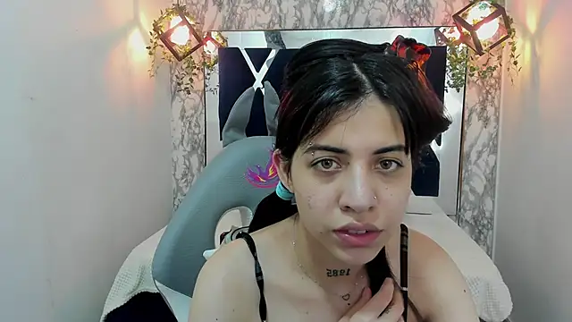 Violet m online show from December 7, 7:10 pm