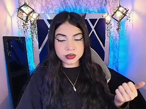 Violet m online show from November 5, 1:33 pm