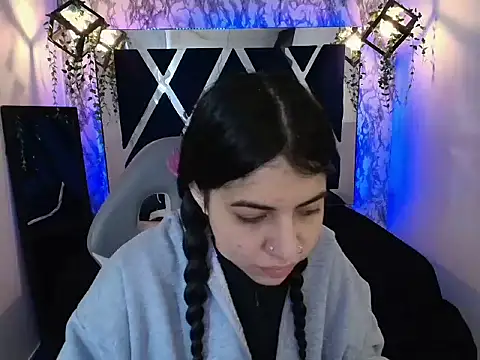 Violet m online show from November 6, 11:55 am