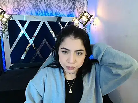 Violet m online show from November 15, 12:13 pm