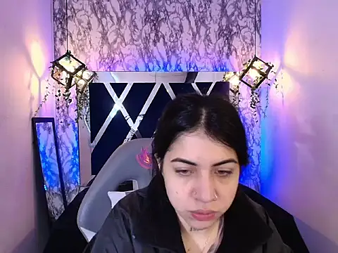 Violet m online show from November 18, 11:36 am