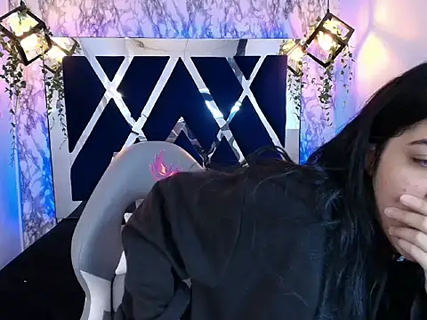 Violet m online show from November 28, 11:57 am