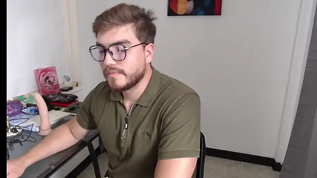 Dylanwish online show from December 17, 8:21 pm