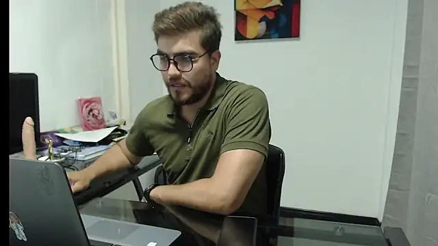 Dylanwish online show from December 17, 11:27 pm