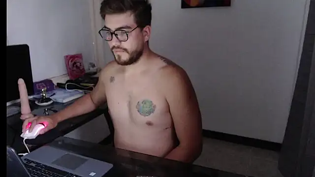 Dylanwish online show from December 20, 10:43 pm