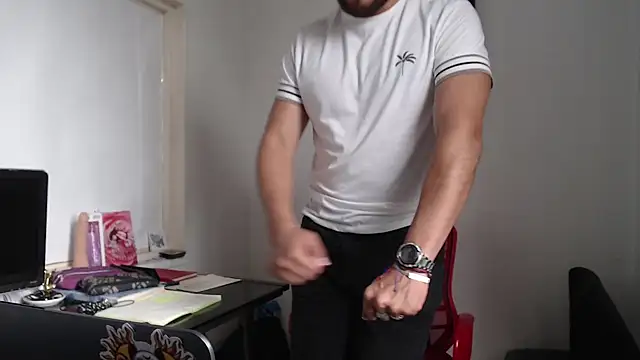 Dylanwish online show from February 18, 8:36 pm