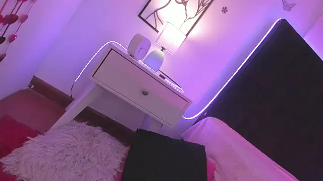 DesireSweet online show from February 22, 5:44 am