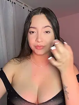 NathRossi online show from October 18, 1:41 am