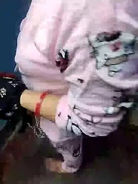 Snapshot of bobbyronak chatting on December 30, 2:31 am bobbyronak online show from December 30, 2:31 am